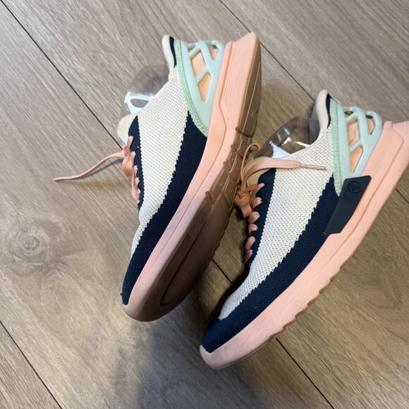 Kizik Womens Size 8.5 Men’s 7.5 SlipOn Hands-Free Sneakers Peach Cream Mint Knit - Picture 5 of 14